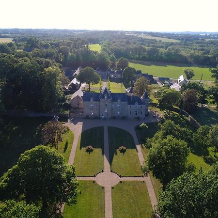 Chateau De Cadouzan Saint-Dolay Экстерьер фото