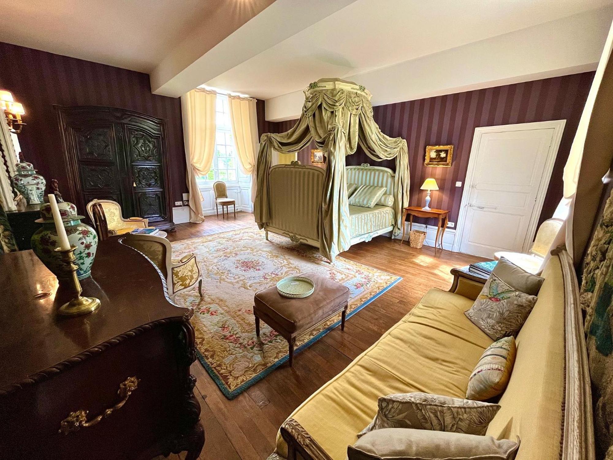 Chateau De Cadouzan Saint-Dolay Экстерьер фото